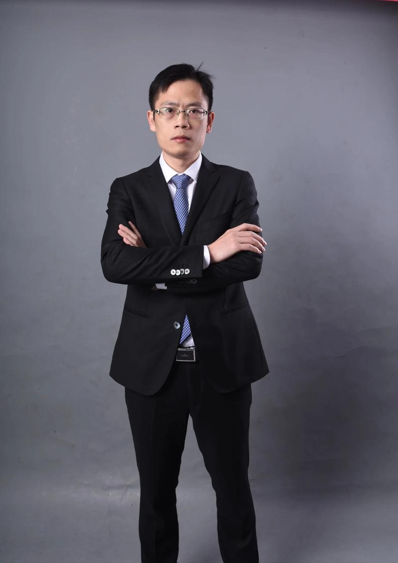 邓淑芬 视觉与舞美负责人